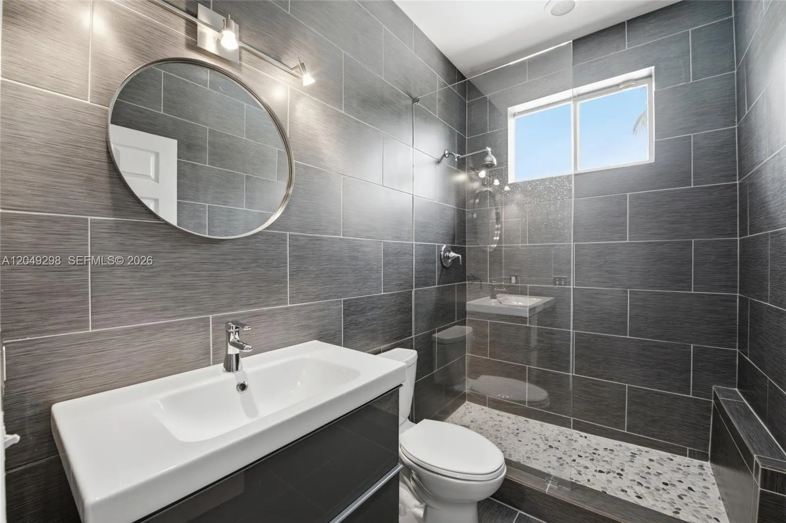 Property photo 93