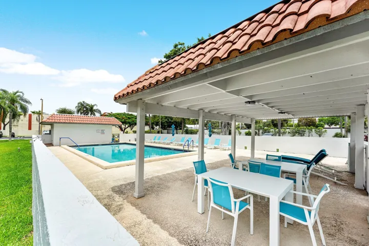 028-105TropicIsleDrive-22-DelrayBeach-FL