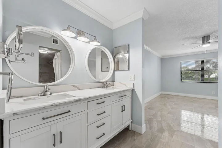 021-12926BriarlakeDrive-201-WestPalmBeac