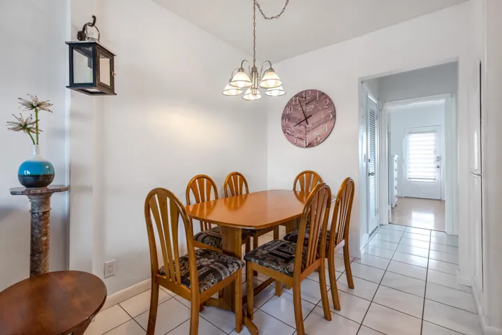 925 SW 11 Ave #3.-8