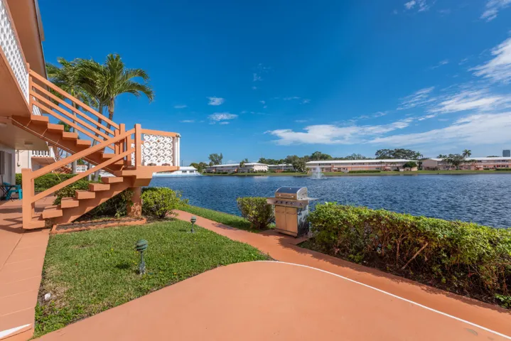 925 SW 11 Ave #3.-23