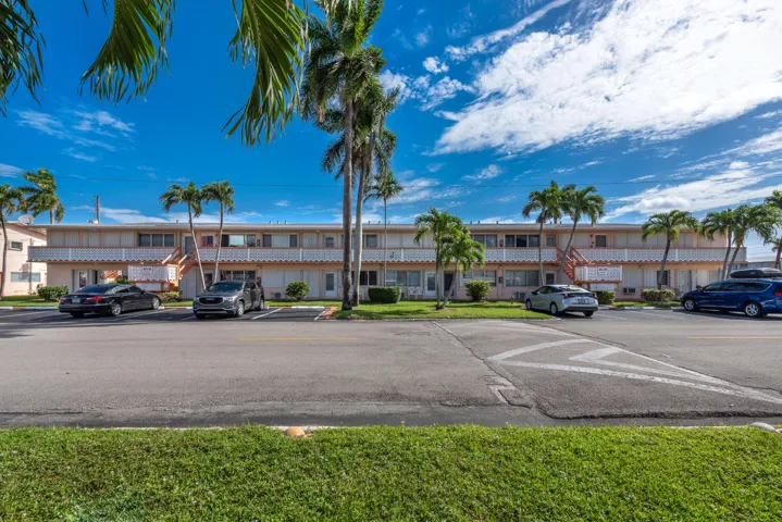 925 SW 11 Ave #3.-1