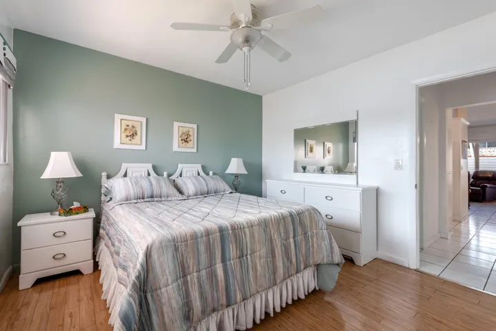 925 SW 11 Ave #3.-14