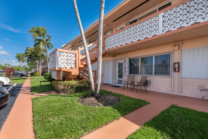 925 SW 11 Ave #3.-3