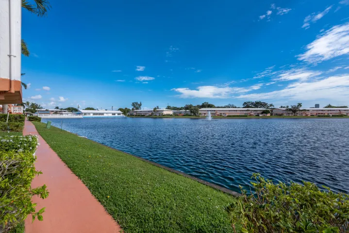 925 SW 11 Ave #3.-24