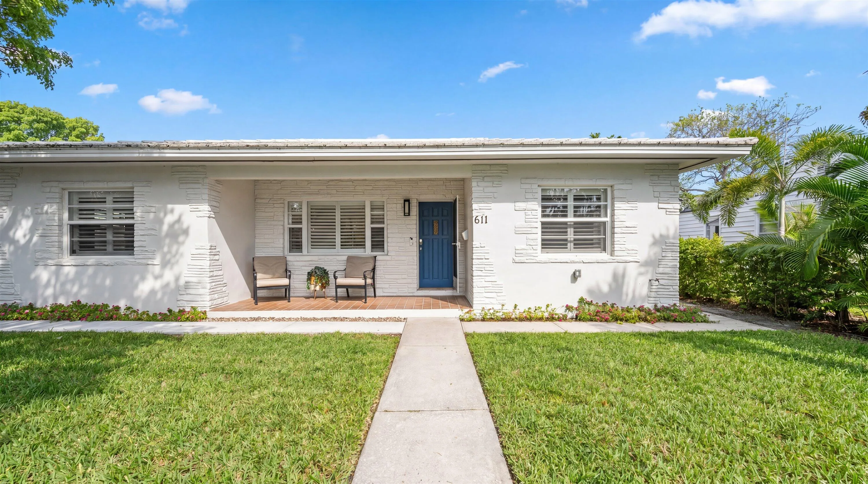 04-611 N Palmway
