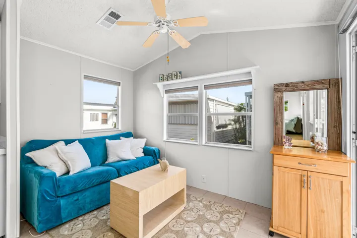 014-12HibiscusDrive-H-BrinyBreezes-FL-33