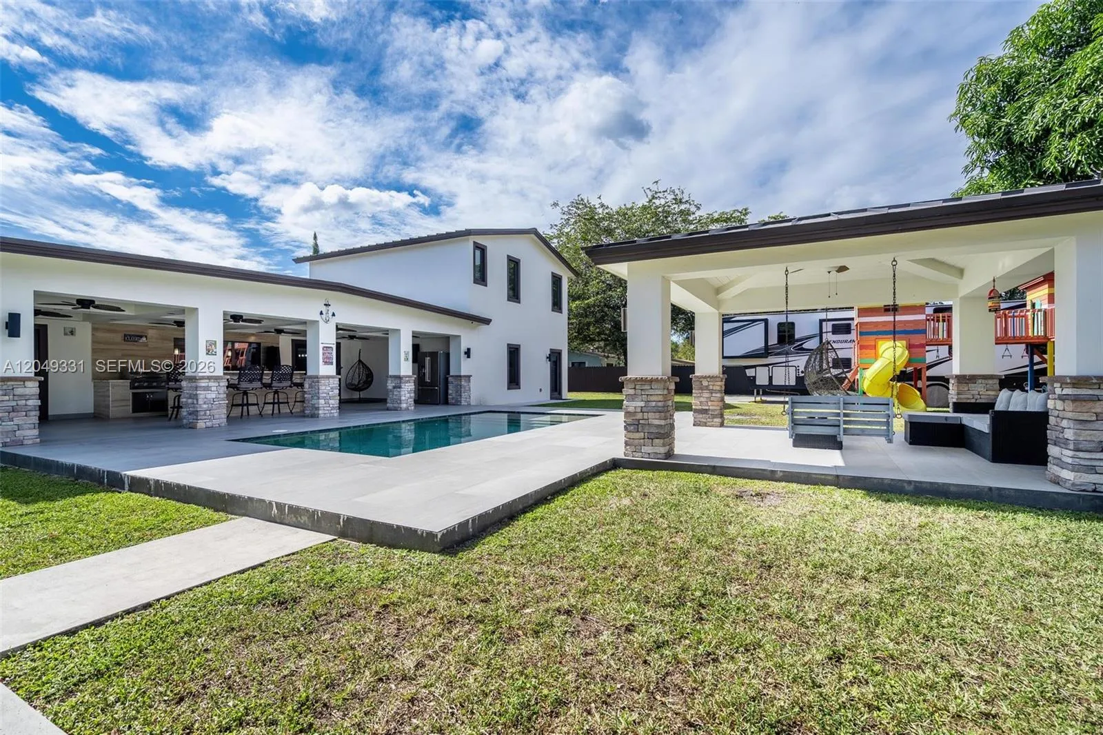Property photo 64