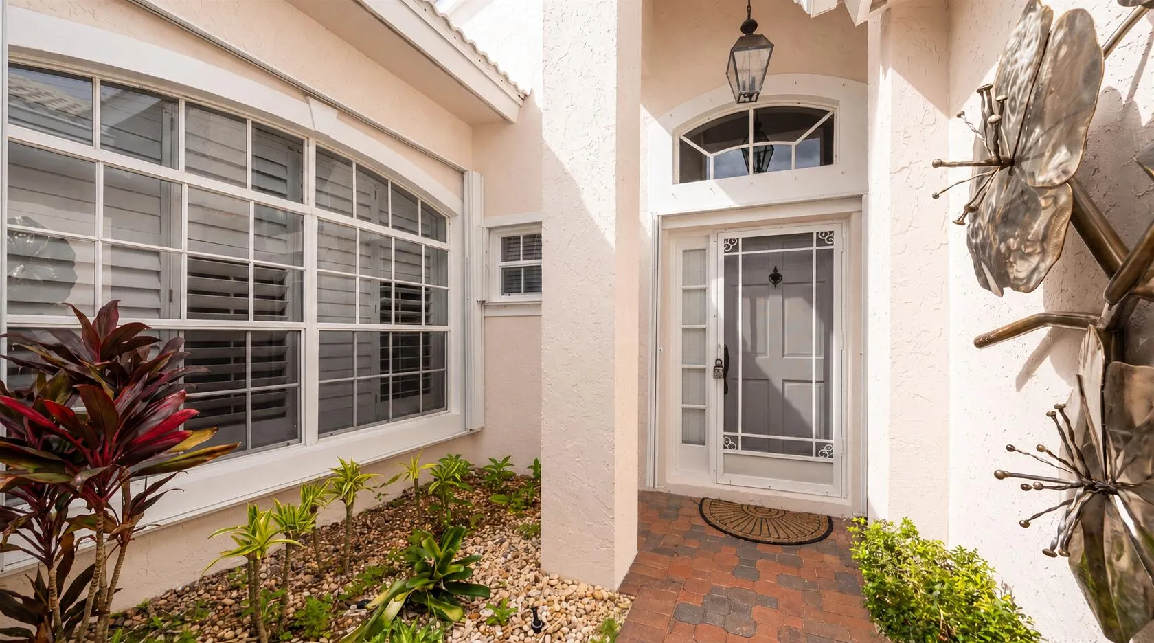 05-3878 N Longview Drpng