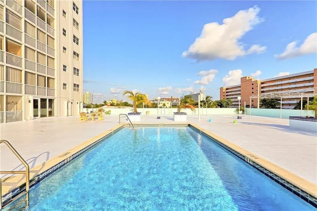 pool