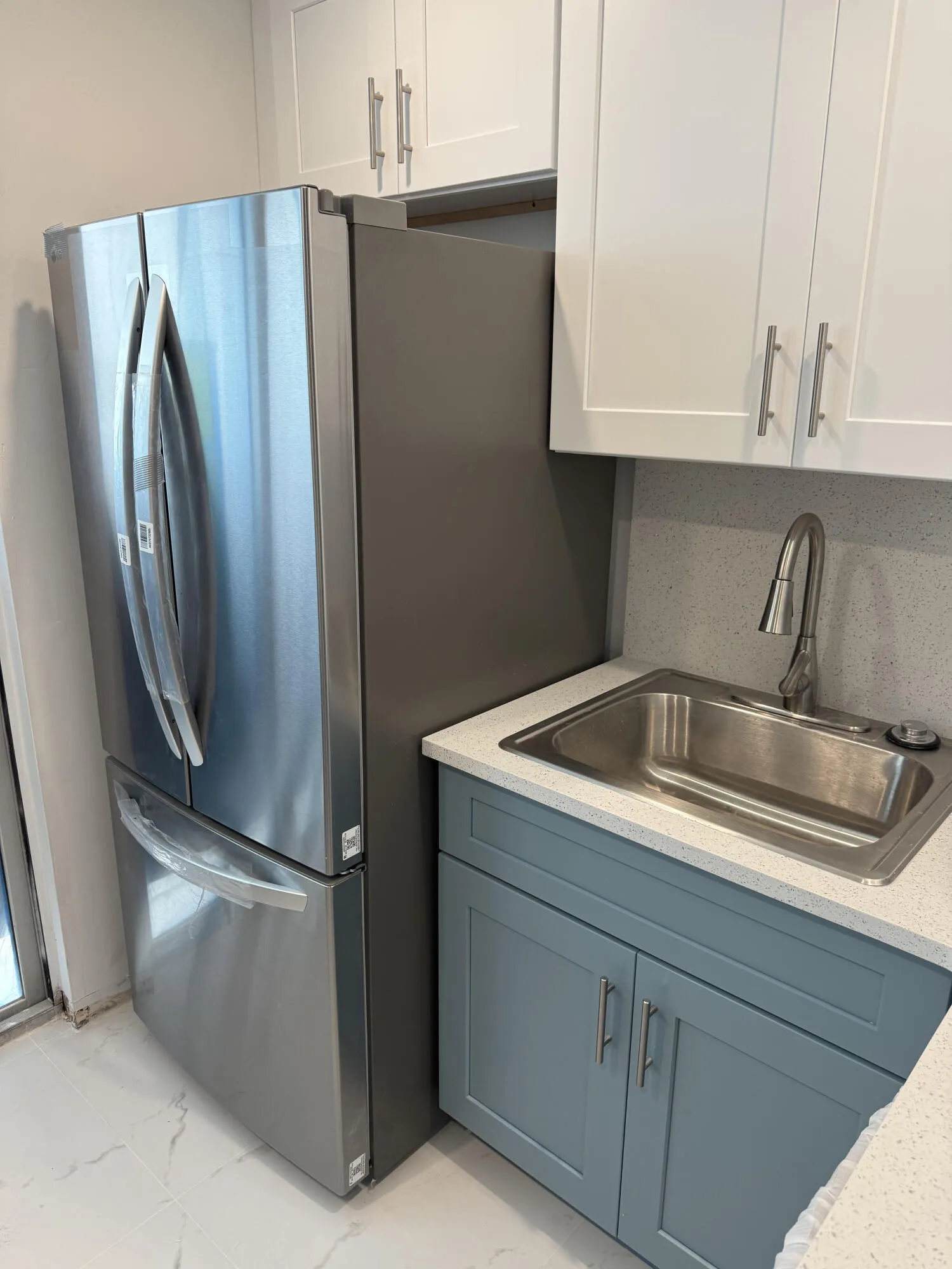 refridgerator