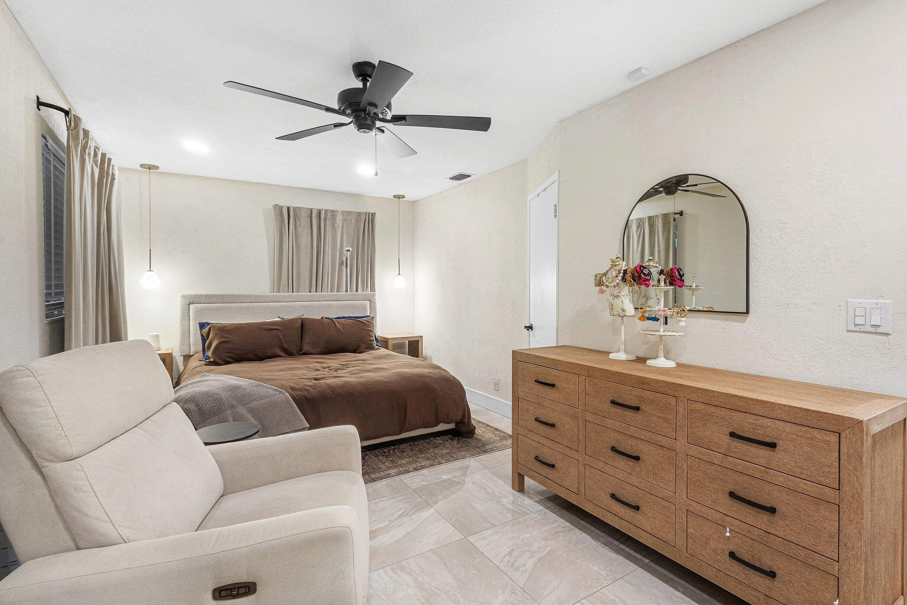 019-711LaurelDrive-WestPalmBeach-FL-3340