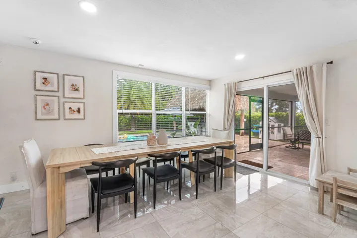 009-711LaurelDrive-WestPalmBeach-FL-3340