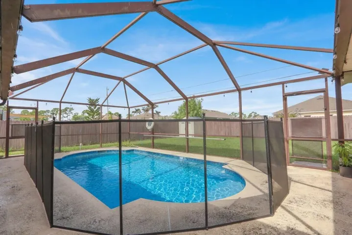 Screened Pool