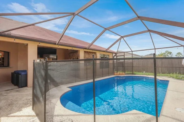 Screened Pool