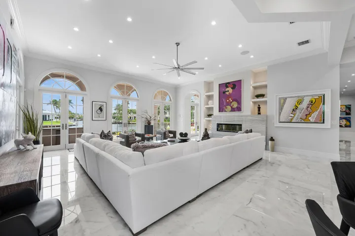 450_South_Maya_Palm_Drive_21