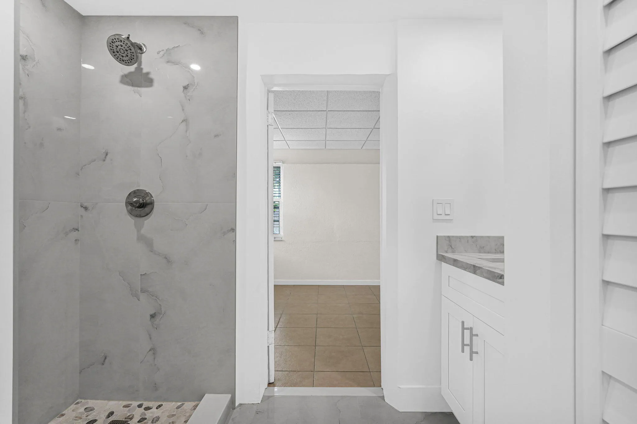 77-web-or-mls-Remodeled Primary Bathroom