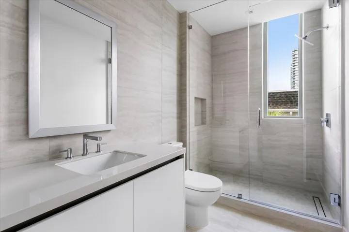Bath 4