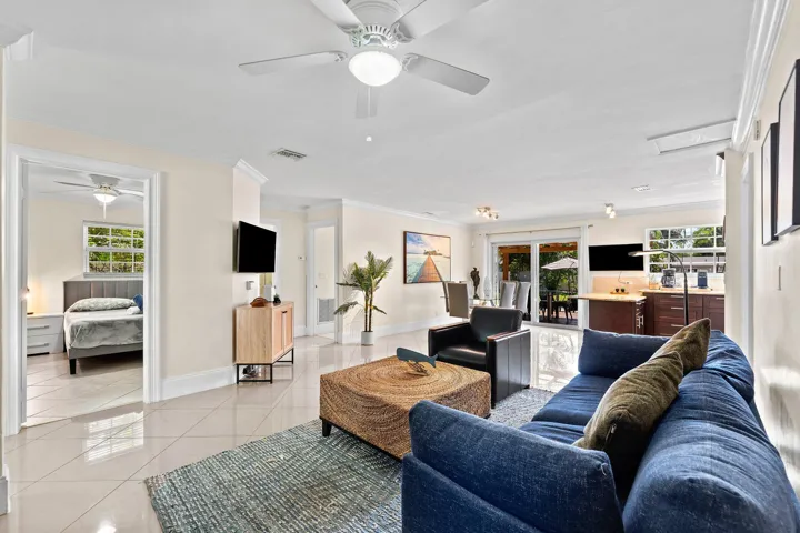 007-1638Northeast3rdAvenue-DelrayBeach-F