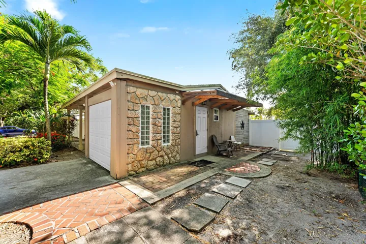 004-1638Northeast3rdAvenue-DelrayBeach-F