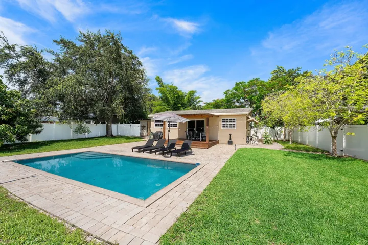 038-1638Northeast3rdAvenue-DelrayBeach-F