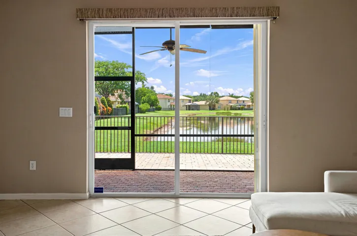 10425 Pearwood Pl_Boynton Beach_--33