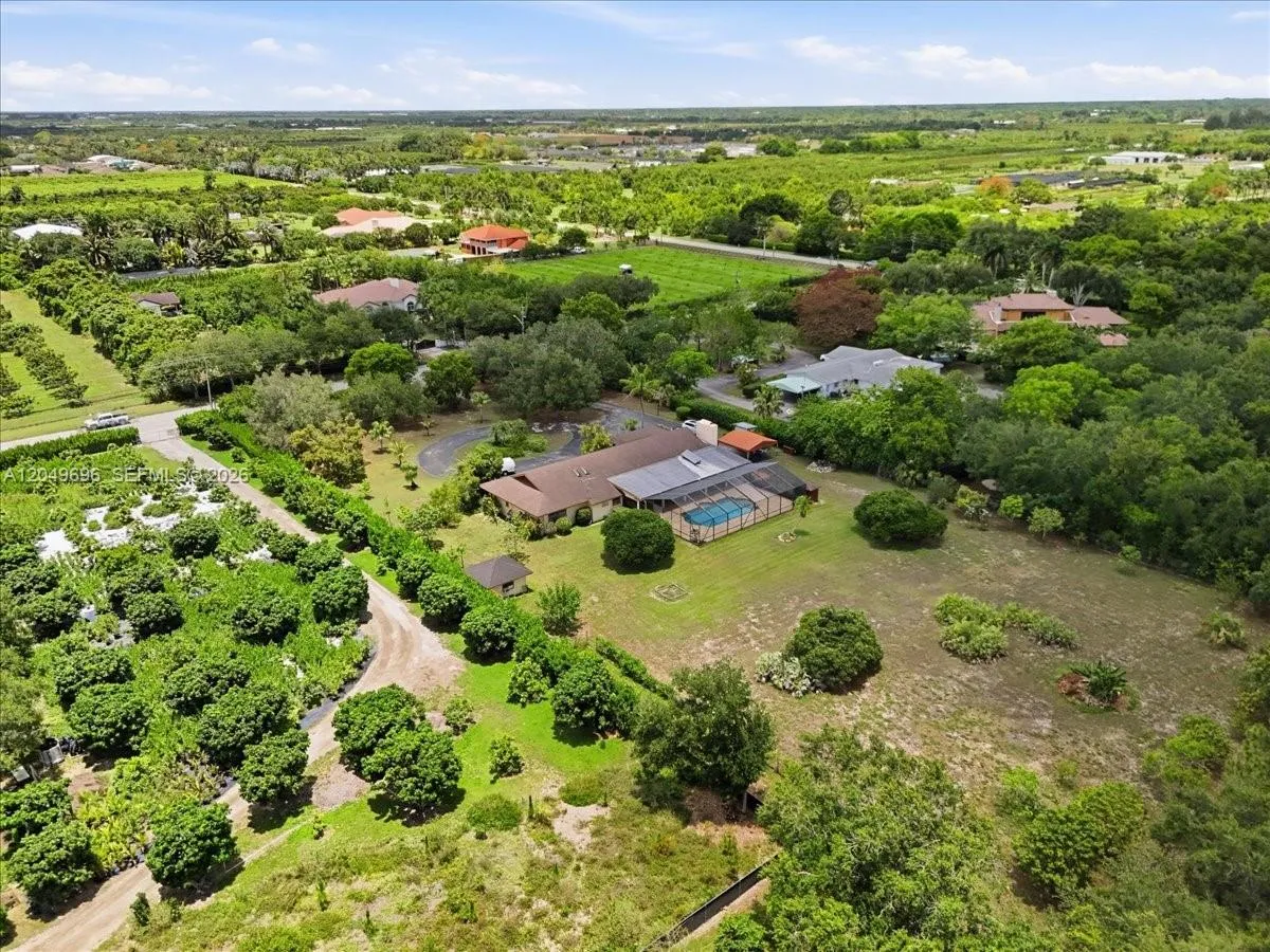 Property photo 109