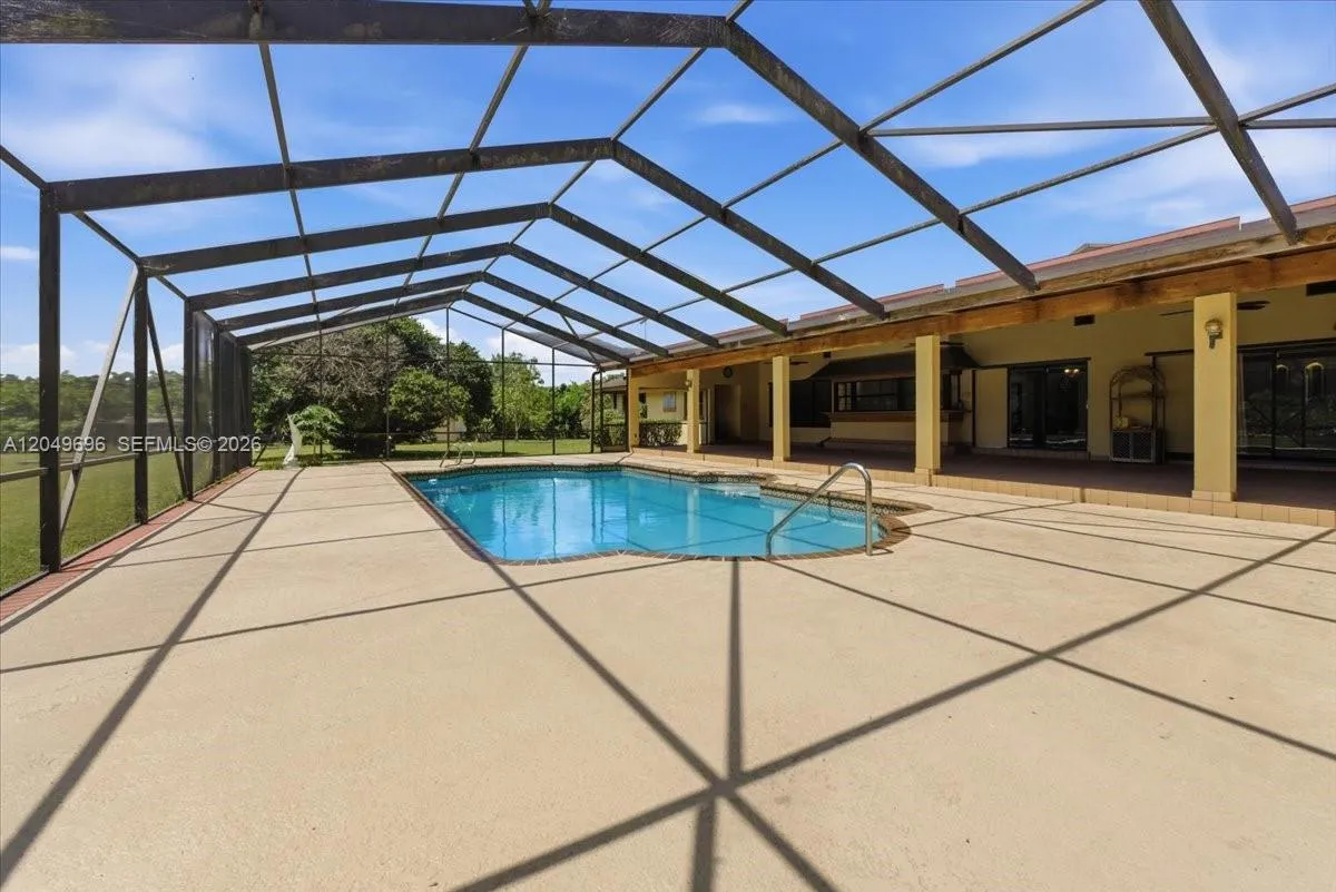 Property photo 95