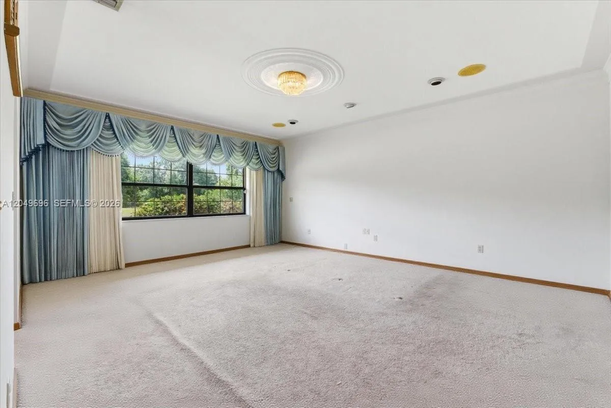 Property photo 64