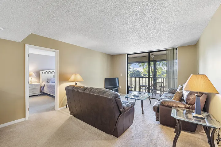 5530 Nw 44th St u216_016