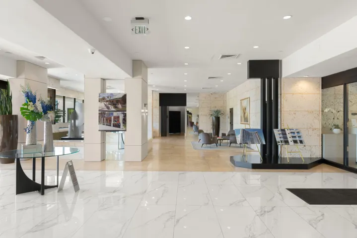 29-web-or-mls-1000 E Island Blvd 305, Av