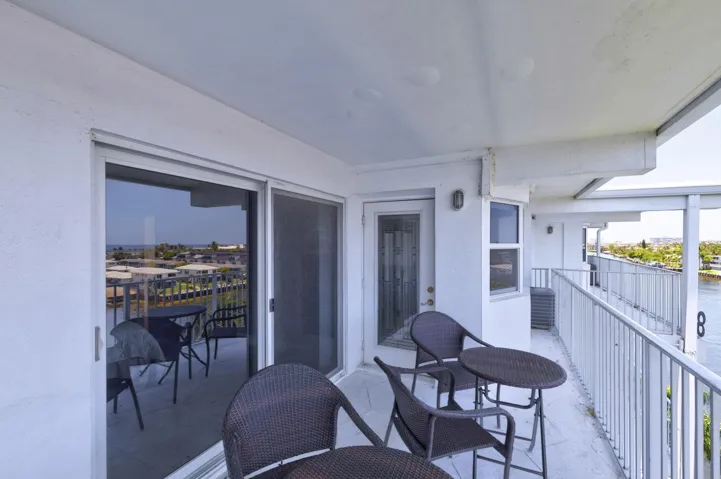 PENTHOUSE CONDO