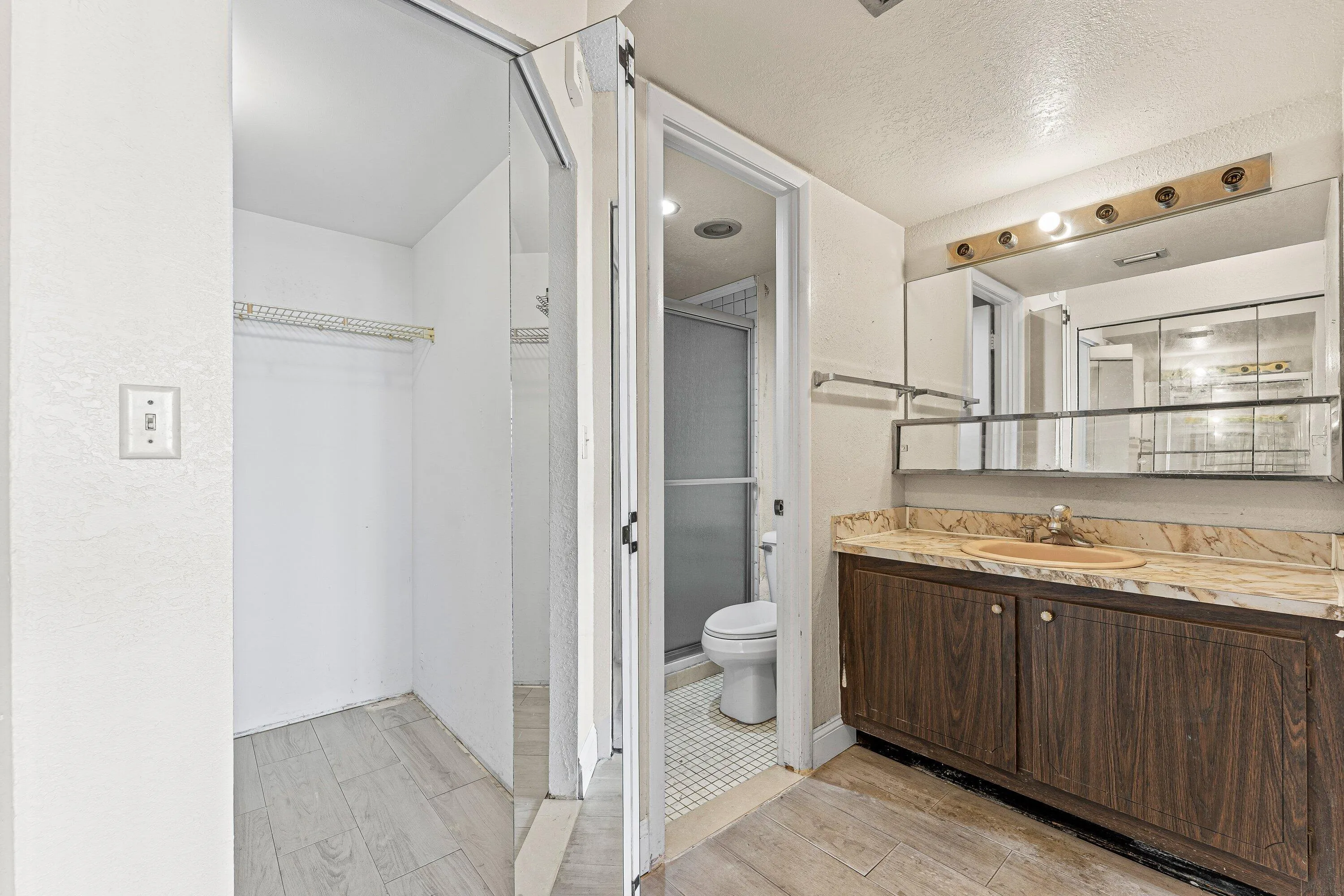023-1400SaintCharlesPlace-616-PembrokePi