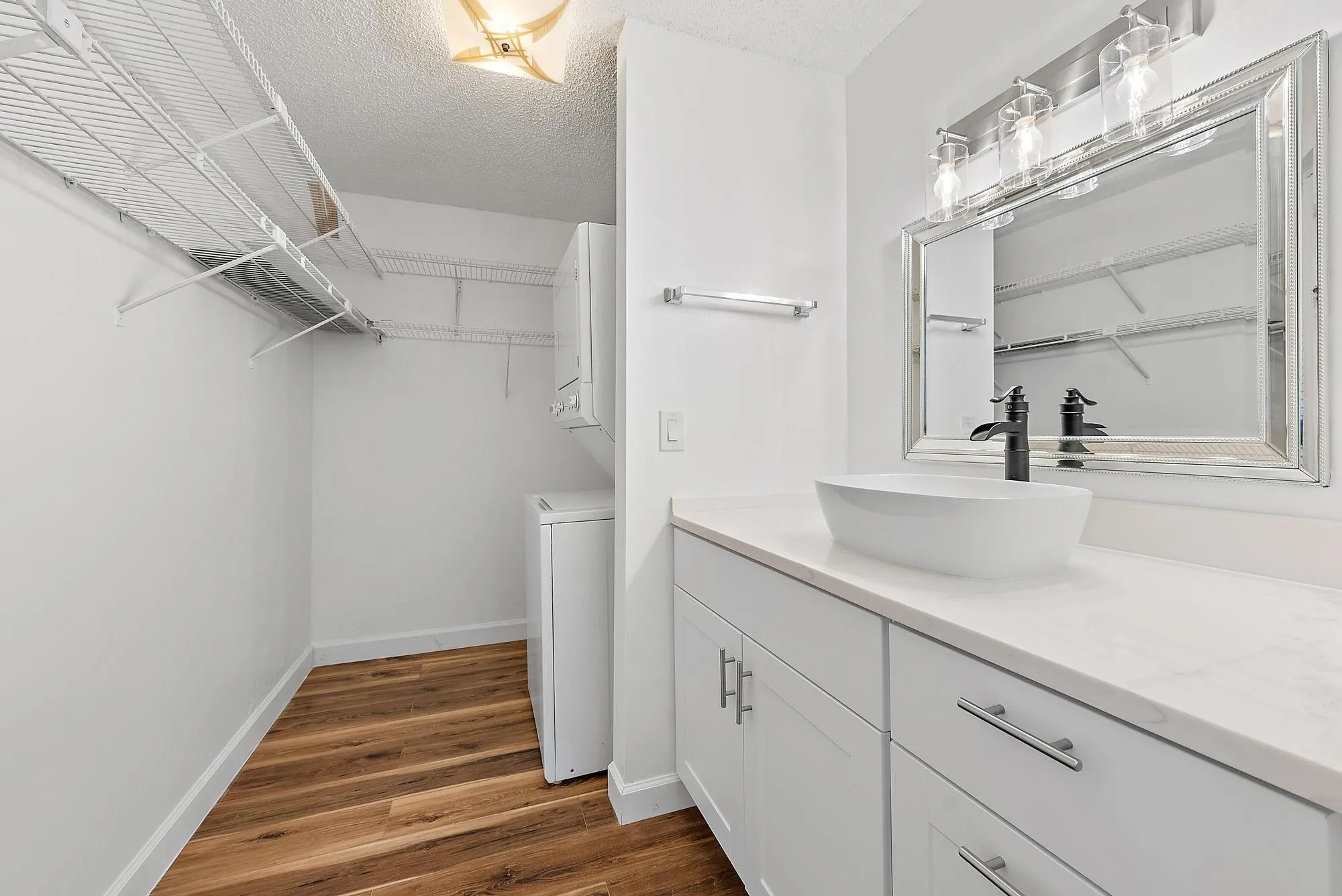 Walk in Closet / Laundry Room