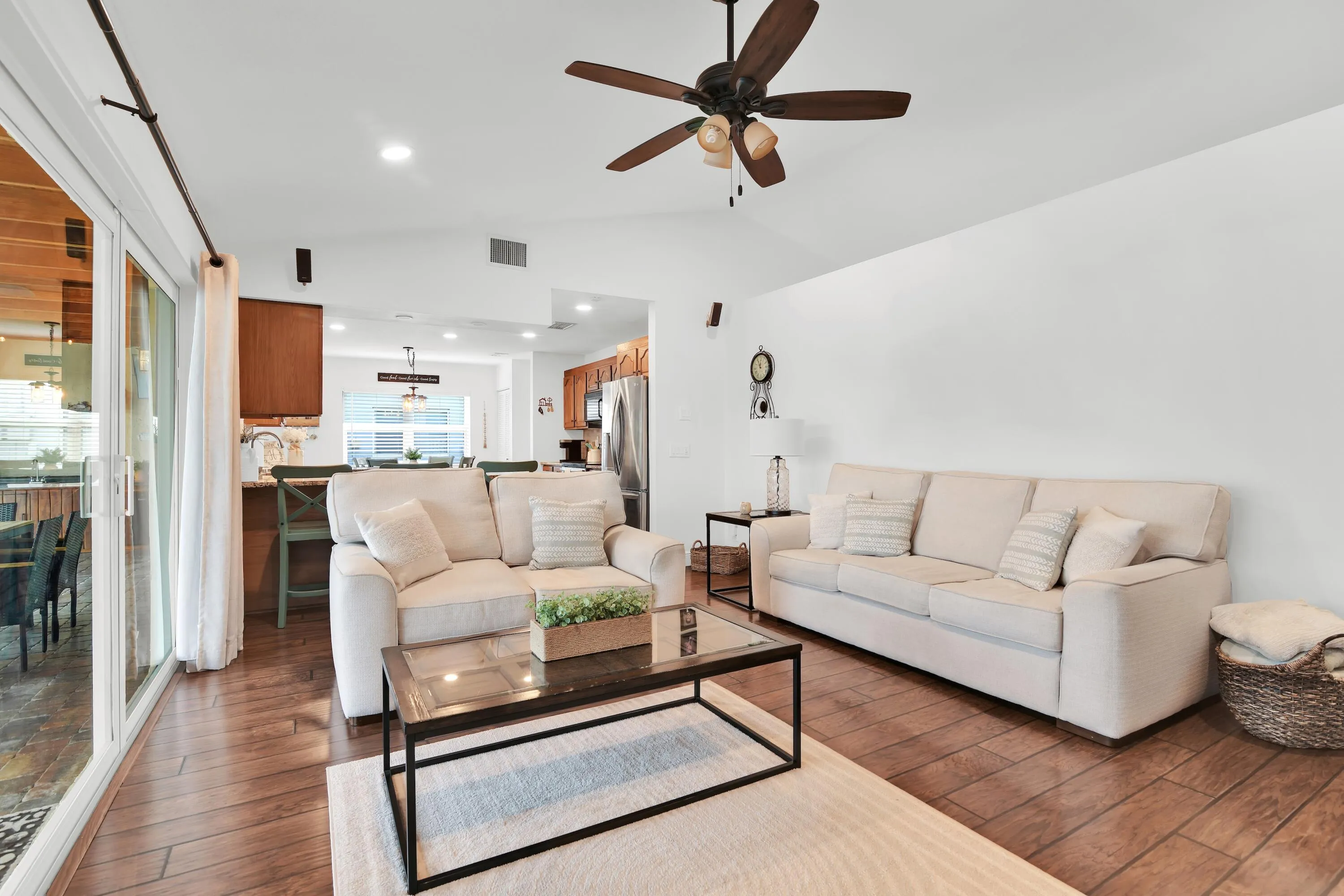 8975 NW First St Coral Springs 49