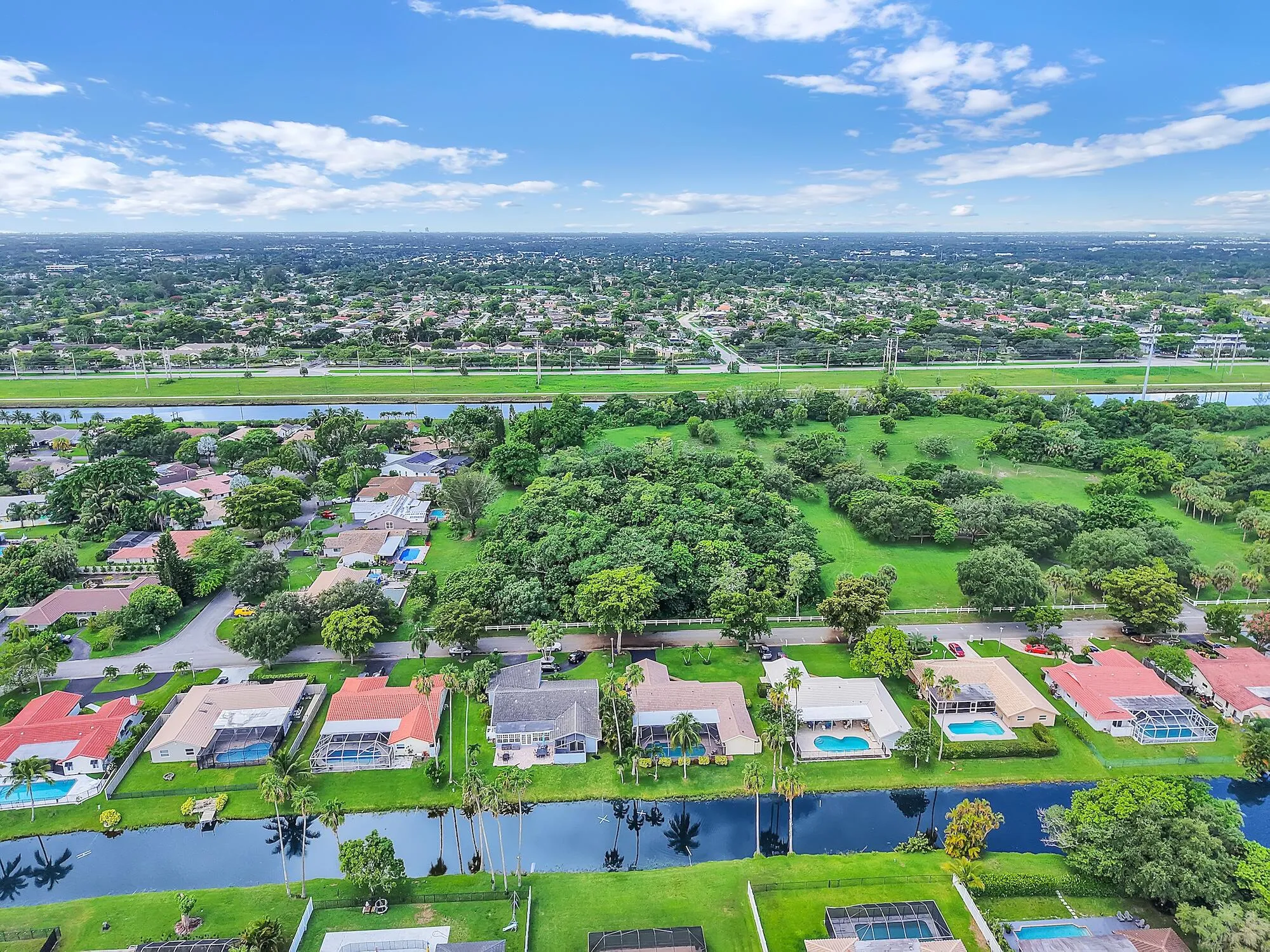 8975 NW First St Coral Springs 29