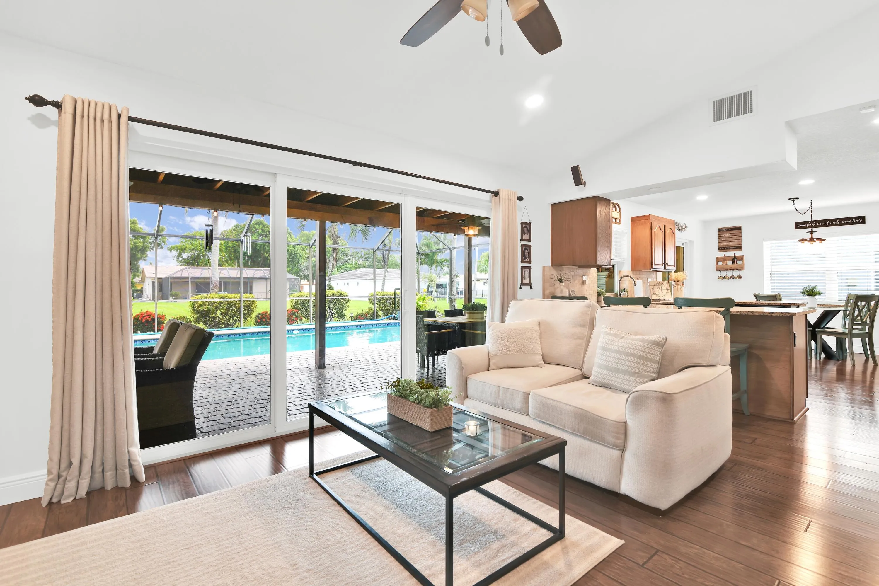 8975 NW First St Coral Springs 50