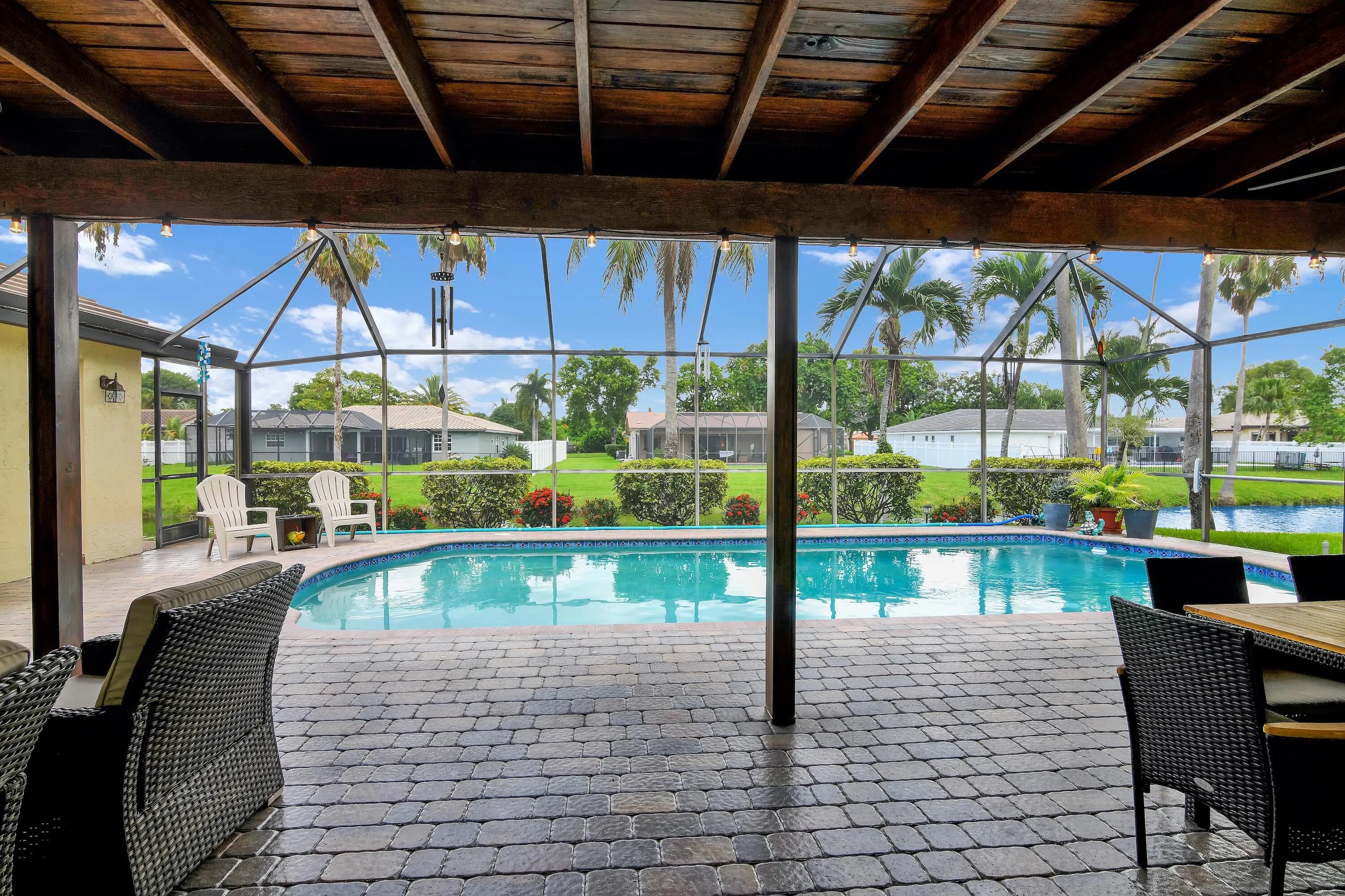 8975 NW First St Coral Springs 29