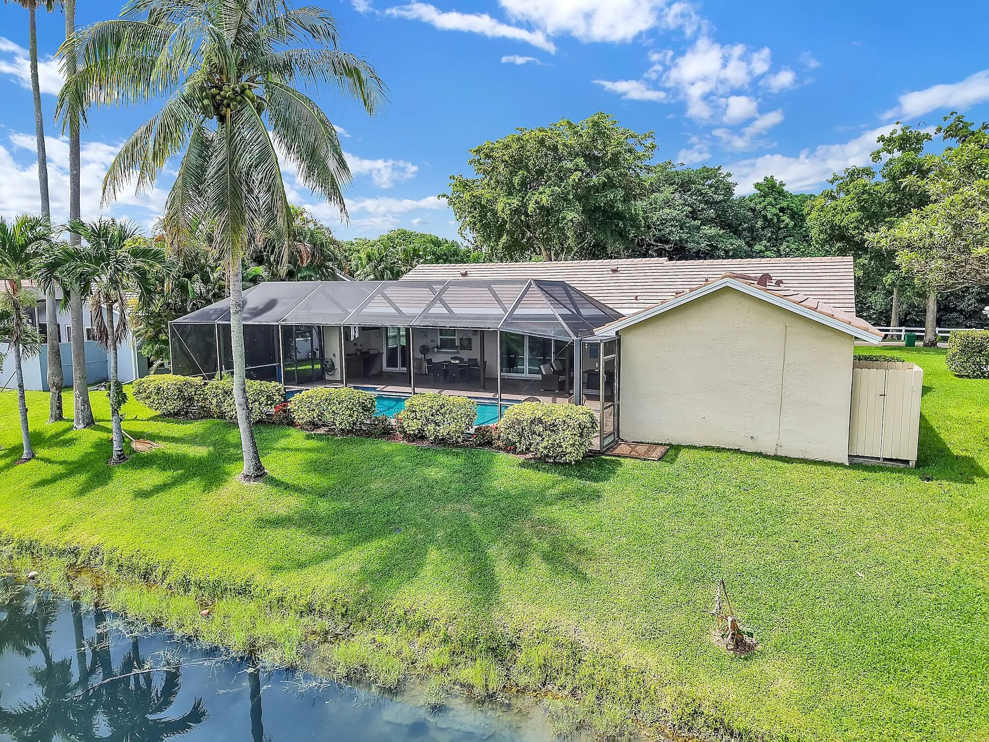 8975 NW First St Coral Springs 18