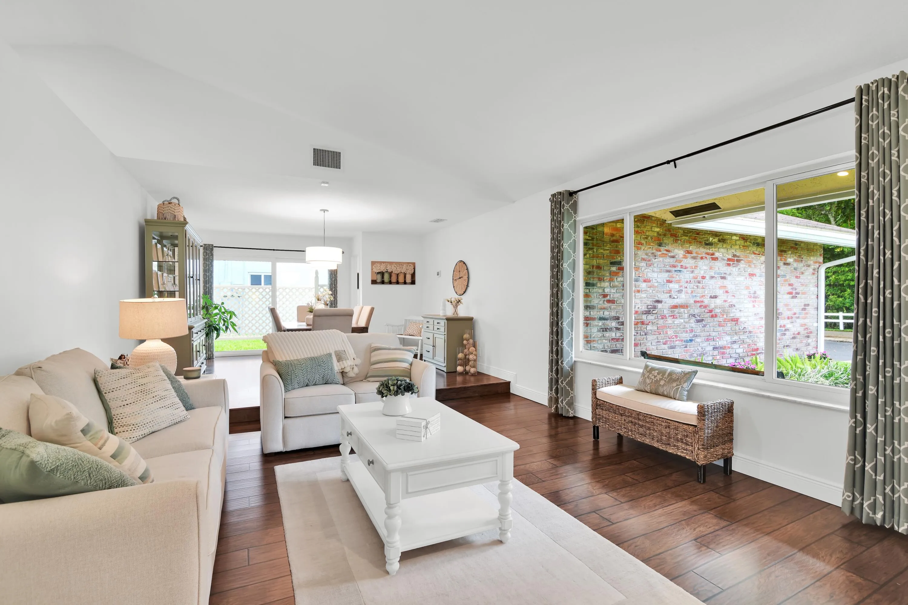 8975 NW First St Coral Springs 34