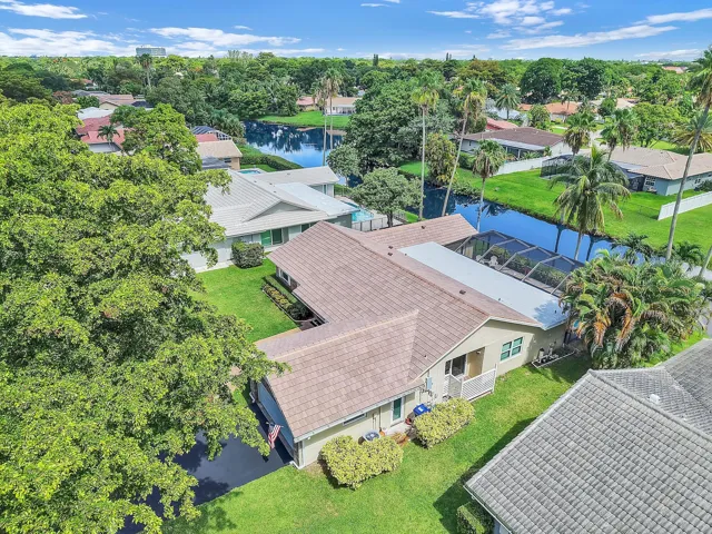 8975 NW First St Coral Springs 37
