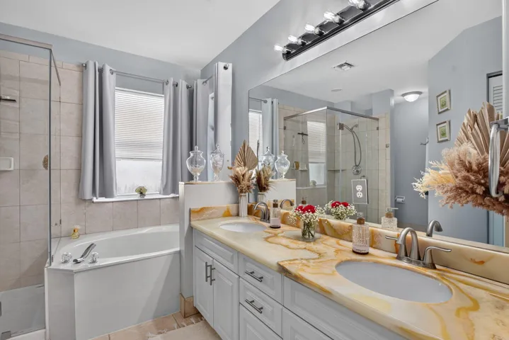 35-web-or-mls-9736-3701