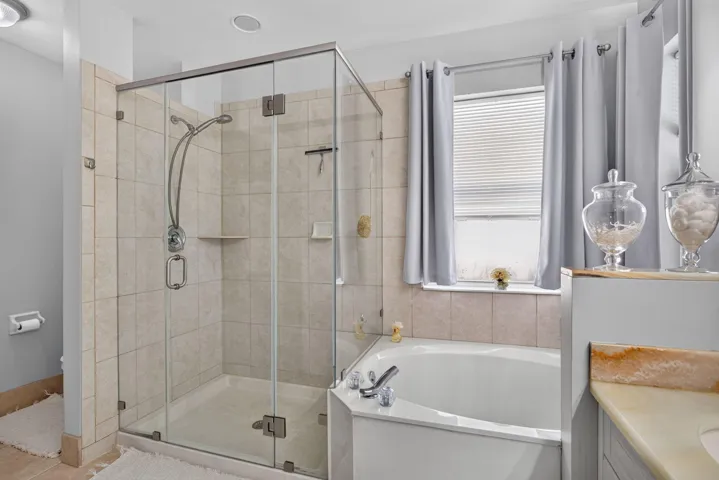 36-web-or-mls-9736-3706