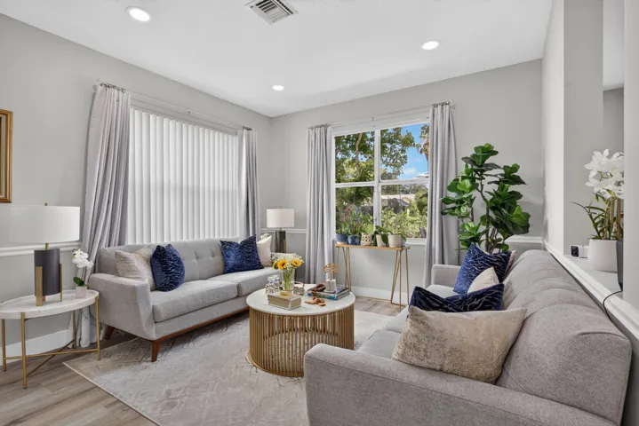 18-web-or-mls-9736-3618