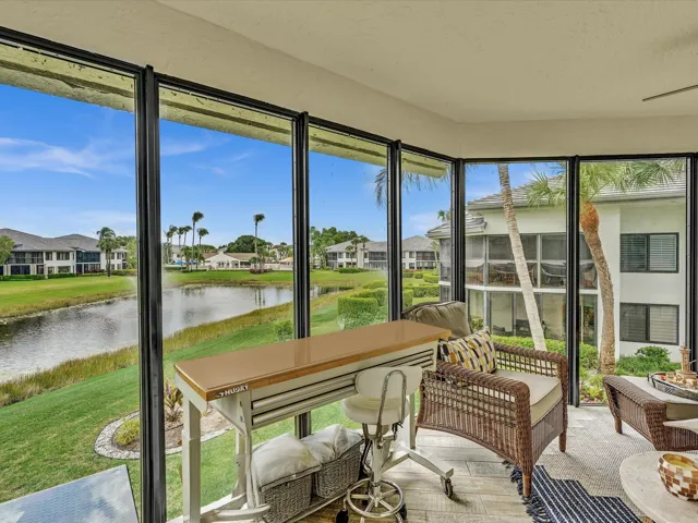 Lanai with Wall of Windows