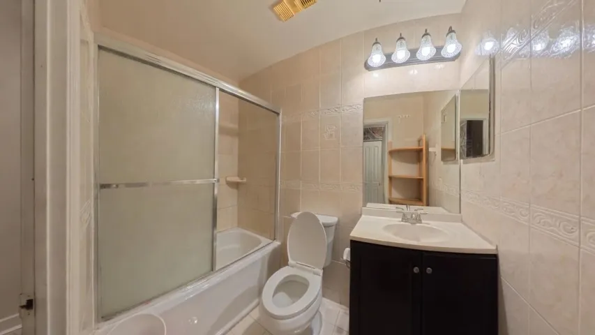 Full bathroom