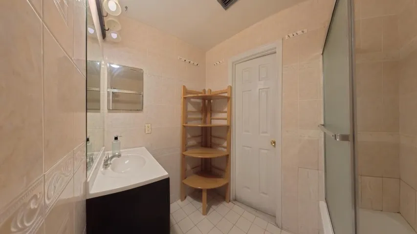 Full bathroom