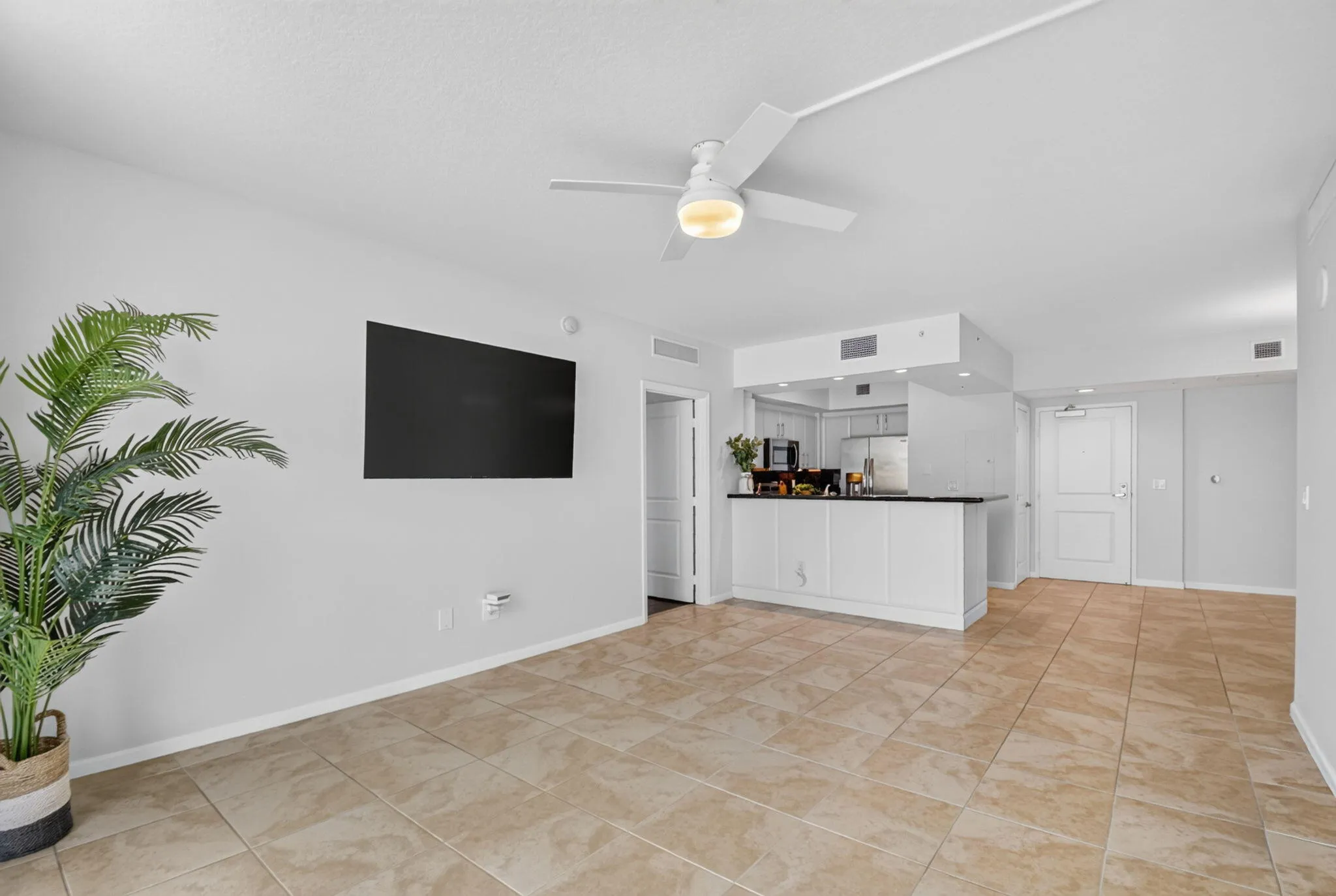 Living Area and Breakfast Bar