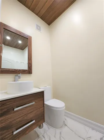 2nd Bathroom