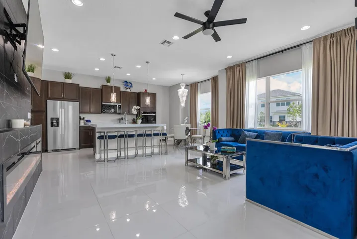 Kitchen/Living Room
